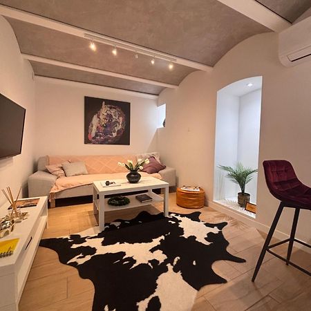 Apartamento Hugo Old Town Belgrado Exterior foto