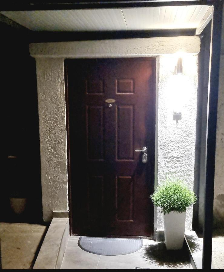 Apartamento Hugo Old Town Belgrado Exterior foto